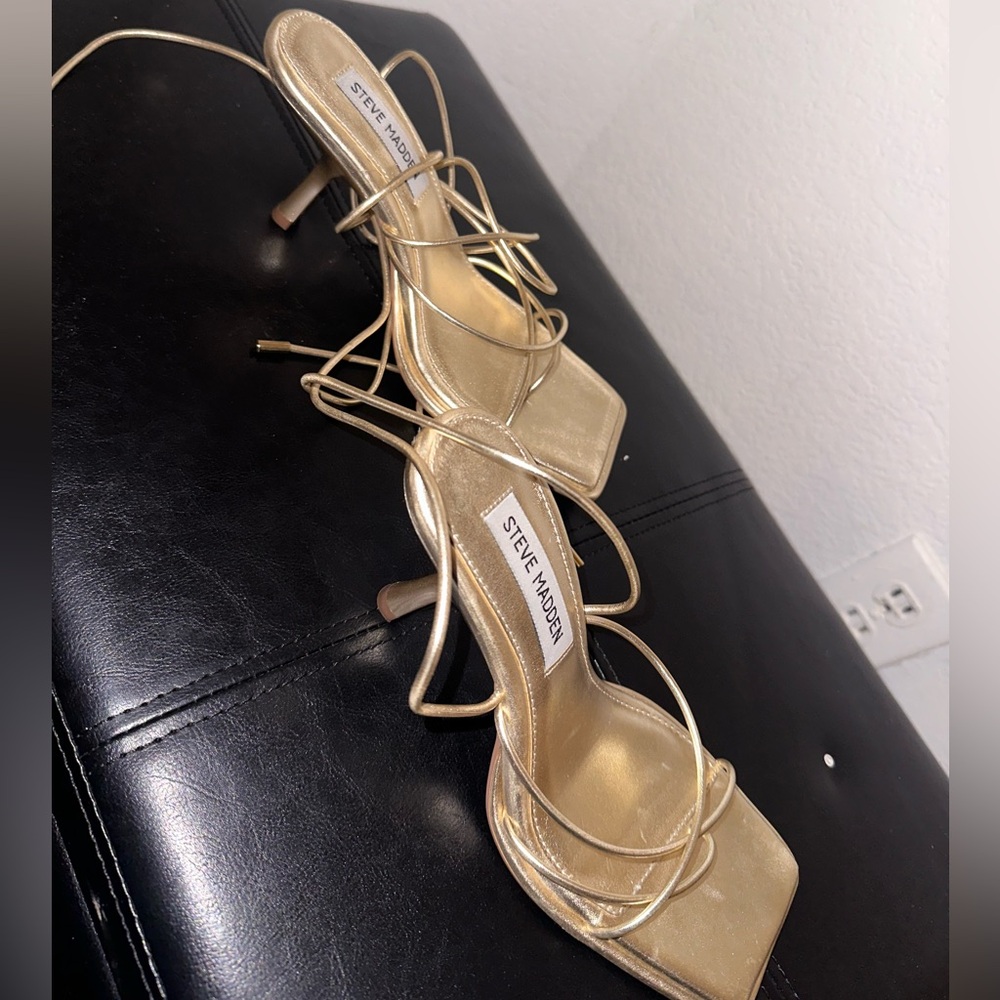 Steve Madden Lace Up Sandals Size 7 in gold, worn once